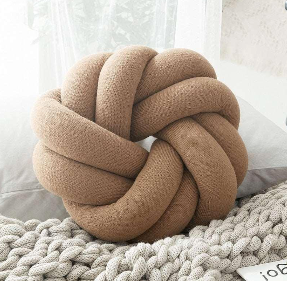 COTTON KNOT PILLOW - BAUMWOLLKNOTEN - KISSEN